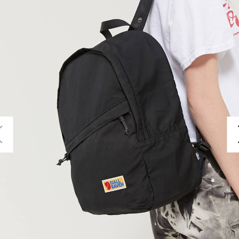 Fjällräven Vardag black backpack 16L